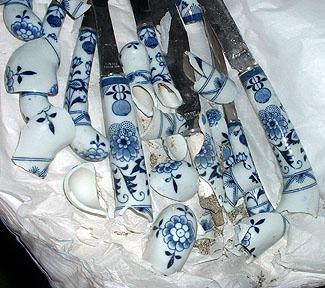 antique porcelain destroyed by shipping with no padding